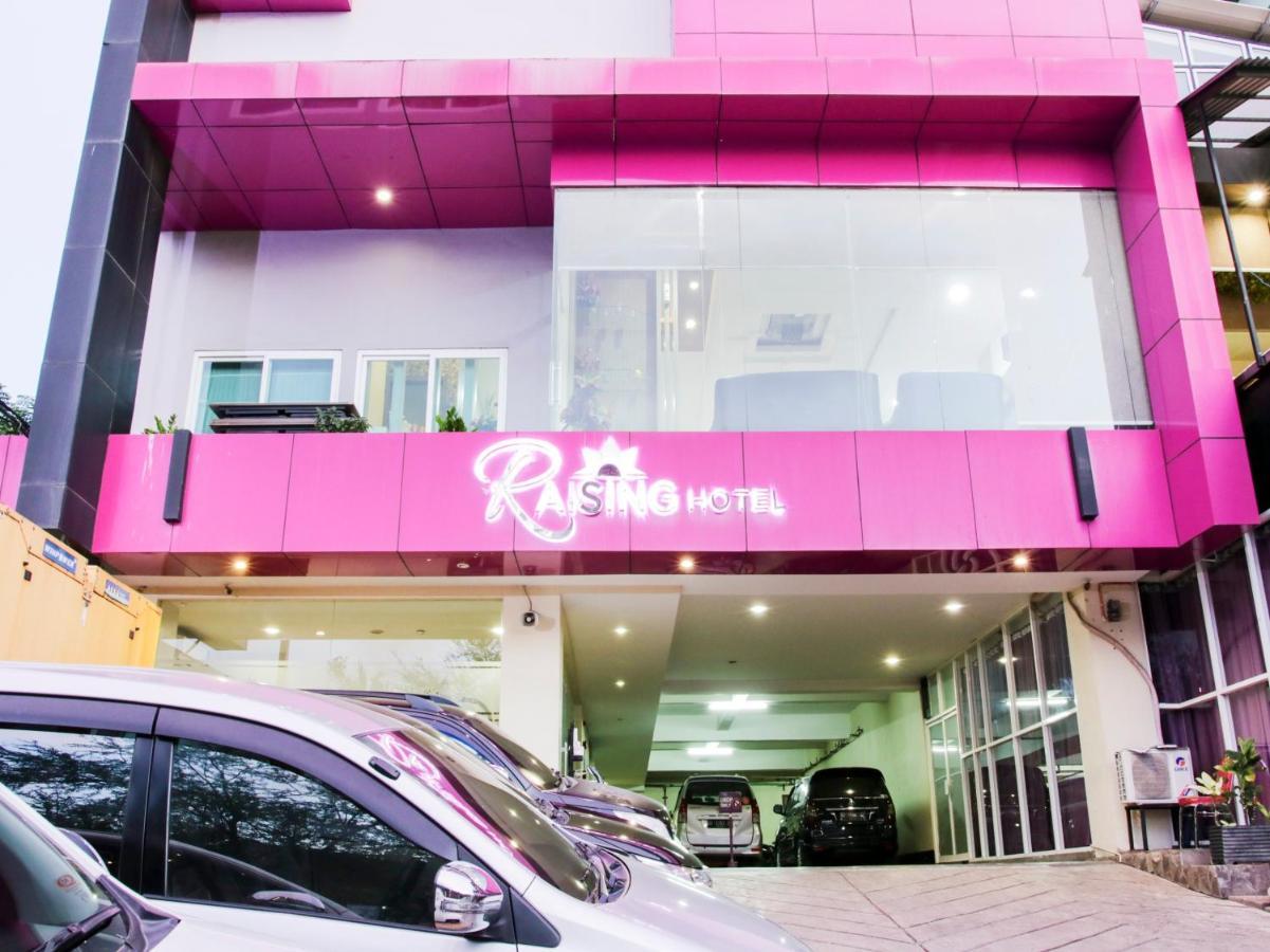 Vaccinated Staff - Capital O 454 Raising Hotel Makassar Luaran gambar