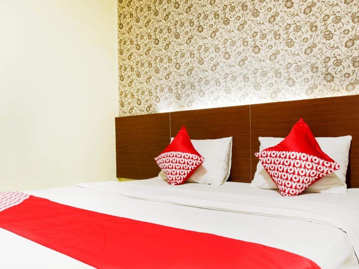 Vaccinated Staff - Capital O 454 Raising Hotel Makassar Luaran gambar