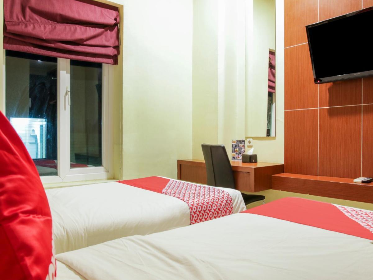 Vaccinated Staff - Capital O 454 Raising Hotel Makassar Luaran gambar