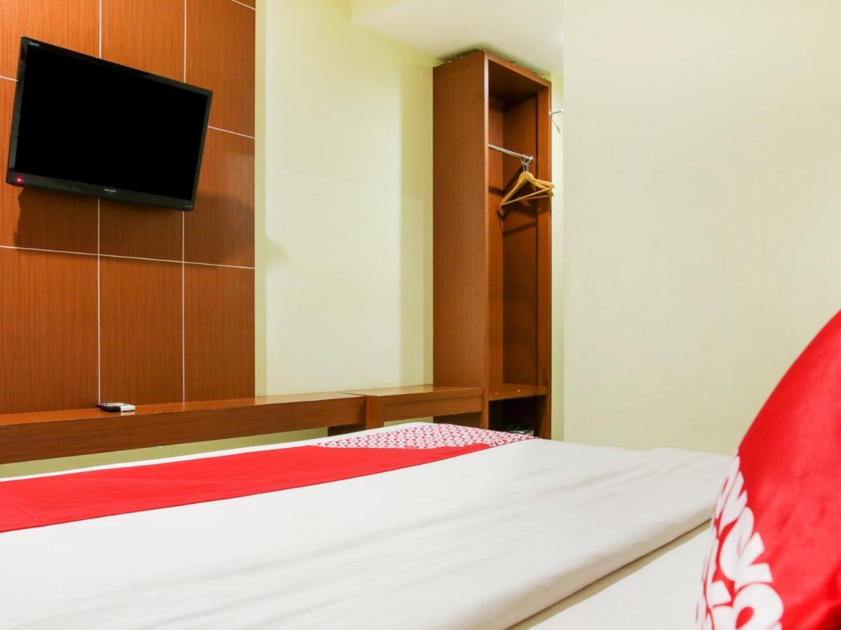 Vaccinated Staff - Capital O 454 Raising Hotel Makassar Luaran gambar