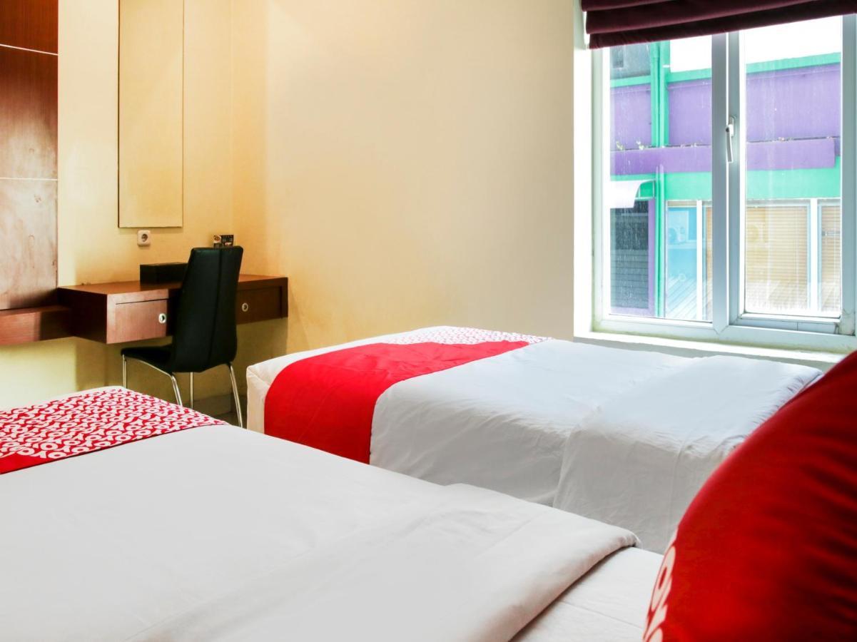Vaccinated Staff - Capital O 454 Raising Hotel Makassar Luaran gambar